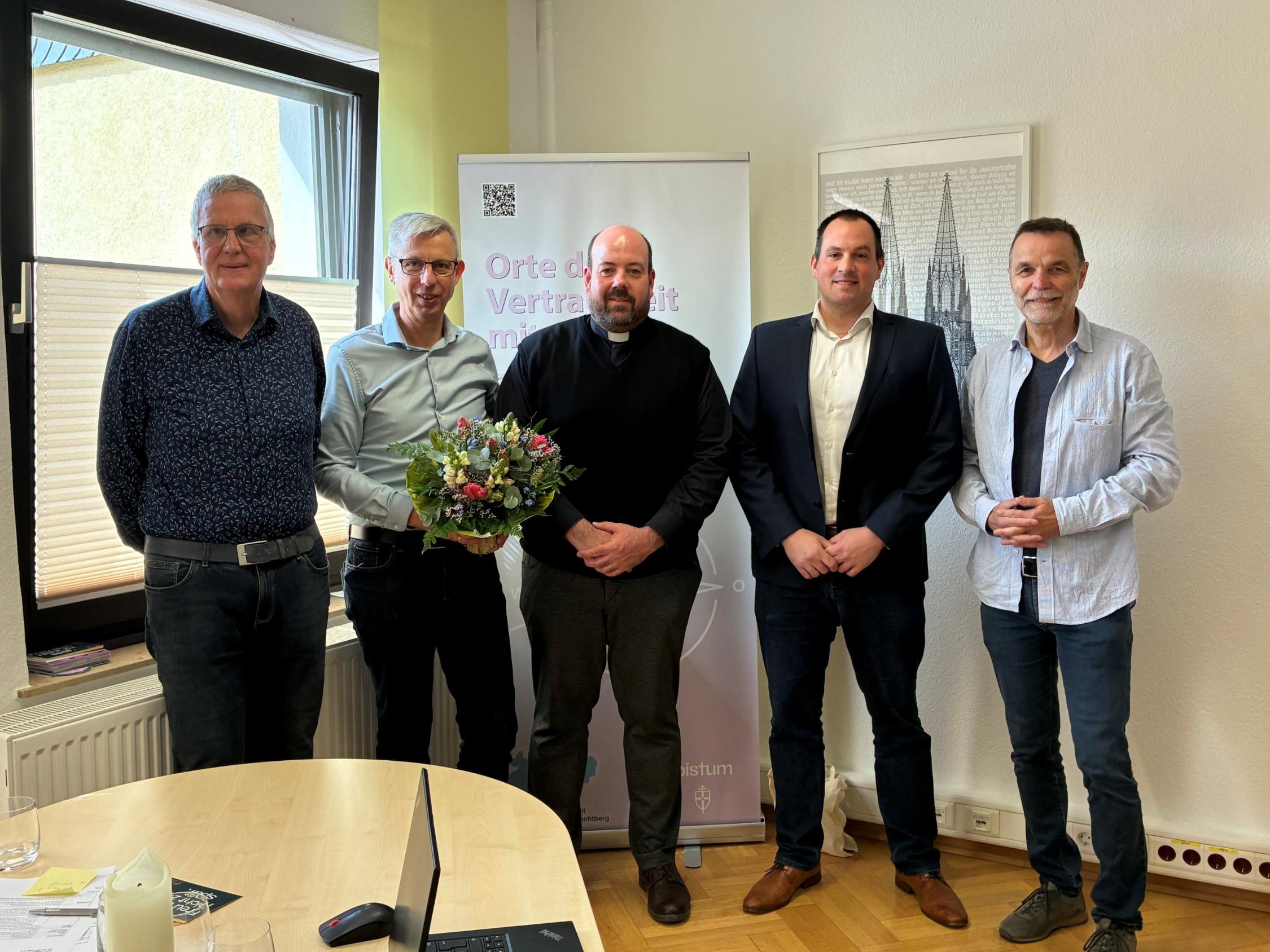 Hr. Brun, Hr. Lützen, Pfr. Maxeiner, Hr. Stadoll, Hr. Prof. Neu